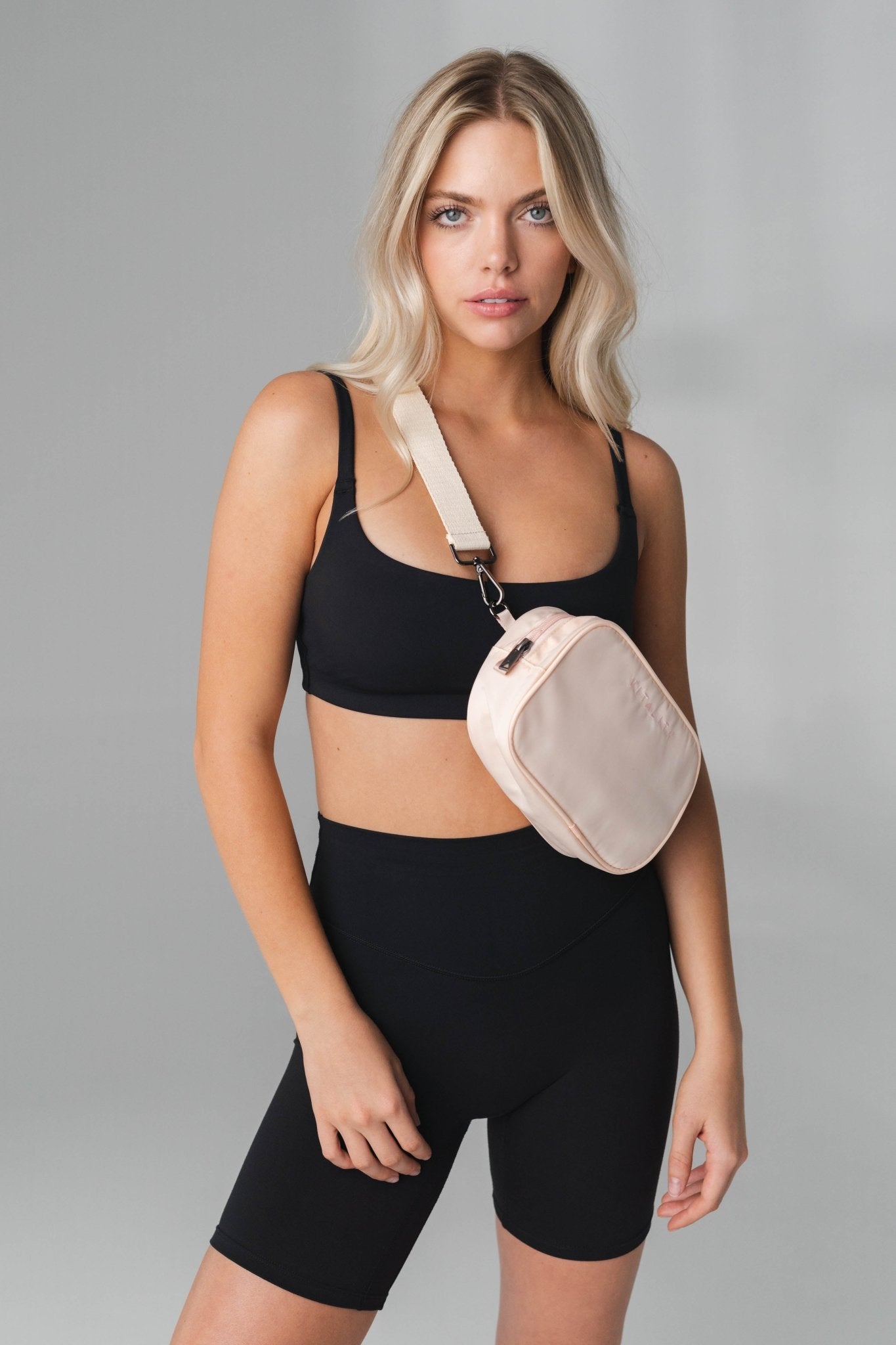 VitalBumBag-Pearl-842125