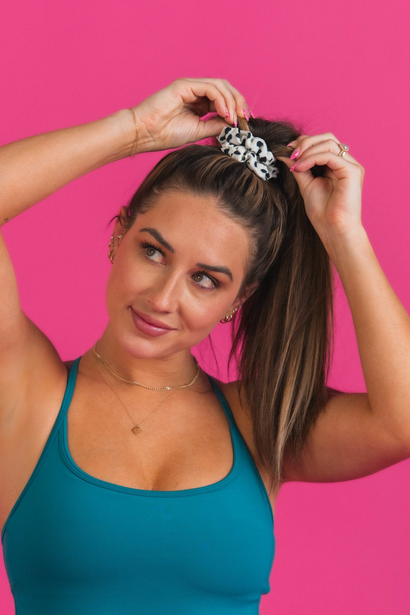VitalScrunchie3Pack-SnowLeopard-2-506679